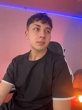 Snapshot of Casper___kyy chatting on 20, 11, 2025 Casper kyy online show from 20, 11, 2025