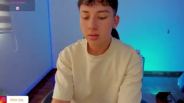 Snapshot of Casper___kyy chatting on 24, 11, 2025 Casper kyy online show from 24, 11, 2025