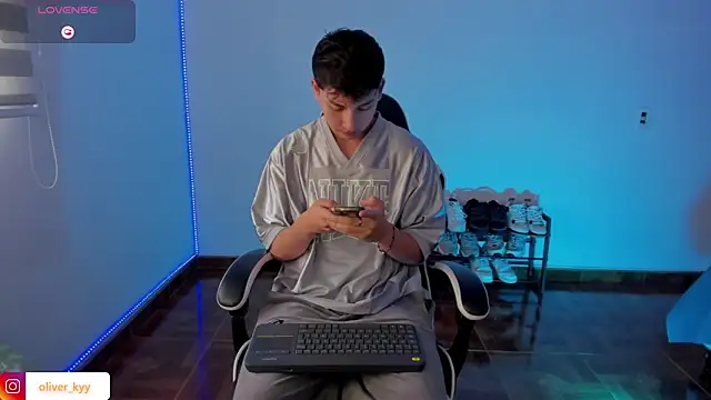 Snapshot of Casper___kyy chatting on 26, 11, 2025 Casper kyy online show from 26, 11, 2025