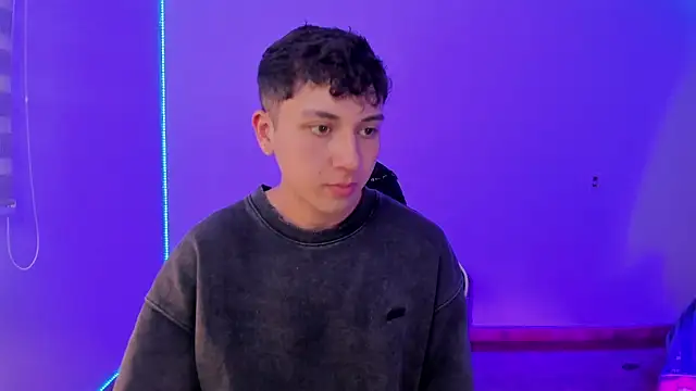 Snapshot of Casper___kyy chatting on 14, 12, 2025 Casper kyy online show from 14, 12, 2025