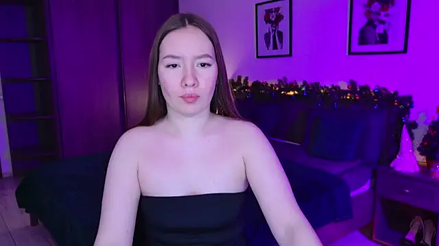 Snapshot of DaniCutie chatting on 12, 1, 2026 DaniCutie online show from 12, 1, 2026