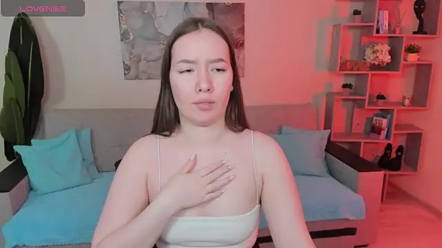 Snapshot of DaniCutie chatting on 16, 2, 2026 DaniCutie online show from 16, 2, 2026