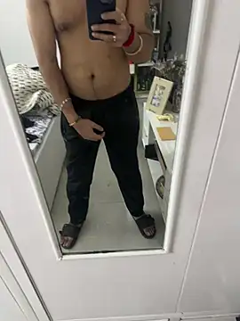 7 INCH MONSTER online show from 23, 2, 2026