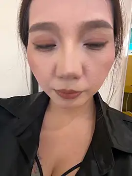 Dujuan-d online show from 11, 10, 2025