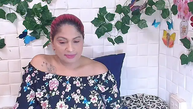 Snapshot of IndianStunner69 chatting on 11, 10, 2025 IndianStunner69 online show from 11, 10, 2025