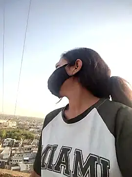 HOTSEXY KAVYA online show from 13, 4, 2026