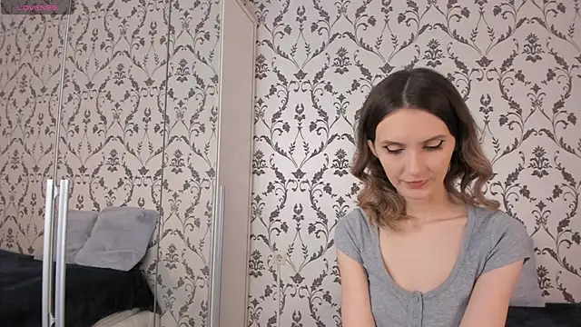 FloraNesli online show from 15, 5, 2026