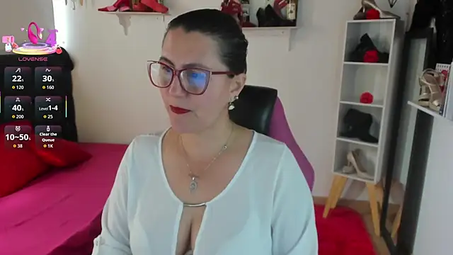 D Martii online show from 12, 9, 2025