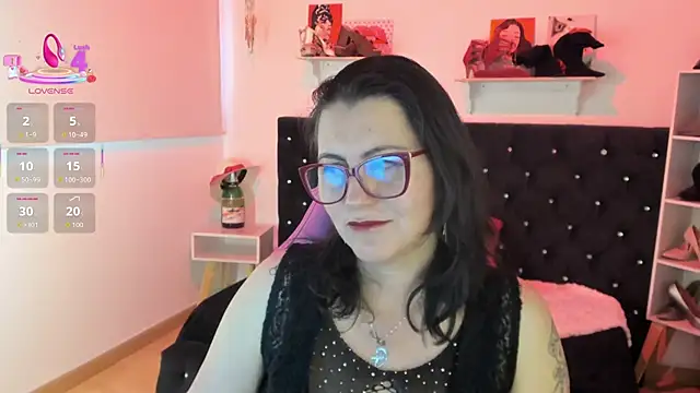 D Martii online show from 8, 10, 2025