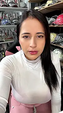 Snapshot of GiaDuque chatting on 9, 7, 2026 GiaDuque online show from 9, 7, 2026