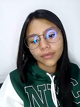 Snapshot of SofieLove_01 chatting on 16, 1, 2026 SofieLove 01 online show from 16, 1, 2026