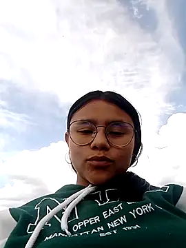 Snapshot of SofieLove_01 chatting on 14, 3, 2026 SofieLove 01 online show from 14, 3, 2026