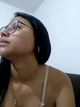 Snapshot of SofieLove_01 chatting on 18, 3, 2026 SofieLove 01 online show from 18, 3, 2026