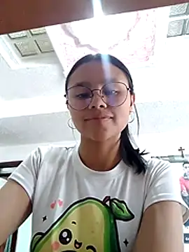 Snapshot of SofieLove_01 chatting on 9, 4, 2026 SofieLove 01 online show from 9, 4, 2026