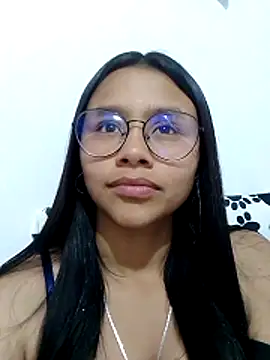 Snapshot of SofieLove_01 chatting on 12, 4, 2026 SofieLove 01 online show from 12, 4, 2026