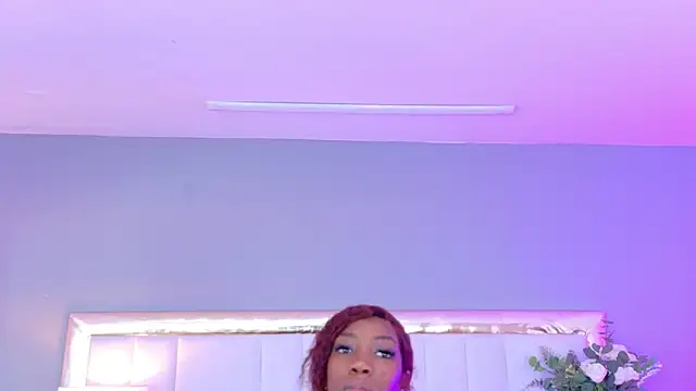 MadeleineHocker online show from 29, 11, 2025