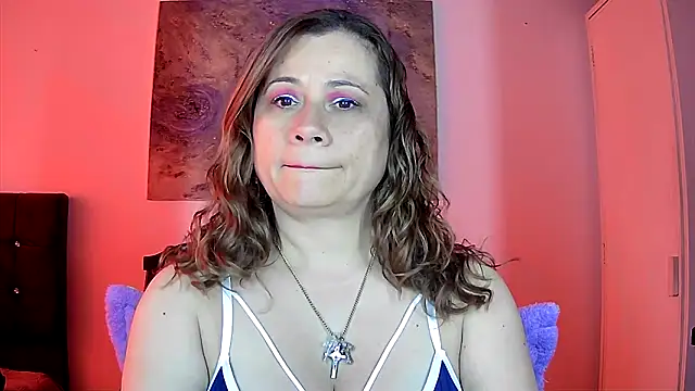 Snapshot of milagros_latina75 chatting on 18, 10, 2025 milagros latina75 online show from 18, 10, 2025