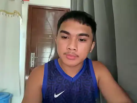 Snapshot of pinoyAdrianneXXX chatting on 28, 5, 2026 pinoyAdrianneXXX online show from 28, 5, 2026