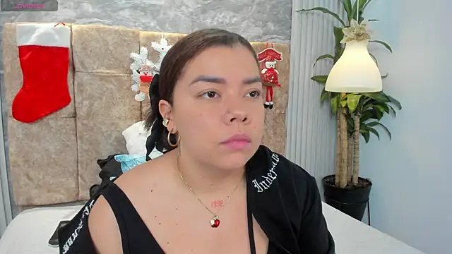 leilapons online show from 5, 12, 2025