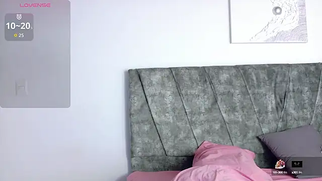 ValeriGallardo17 online show from 11, 10, 2025