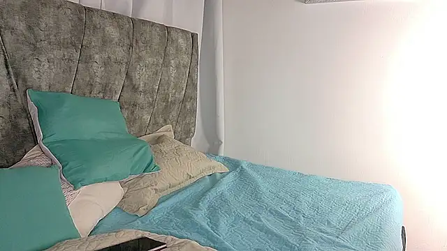 ValeriGallardo17 online show from 21, 11, 2025