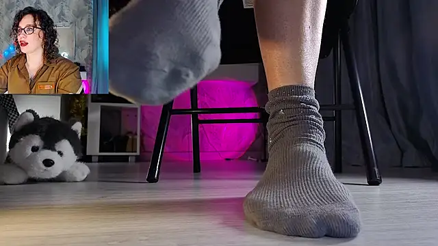 Feet Heelss online show from 6, 1, 2026