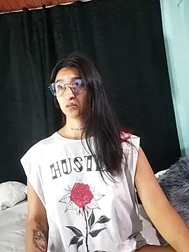 Snapshot of EVAH_LEE_ chatting on 14, 9, 2025 EVAH LEE online show from 14, 9, 2025