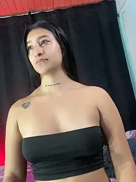 Snapshot of EVAH_LEE_ chatting on 20, 12, 2025 EVAH LEE online show from 20, 12, 2025