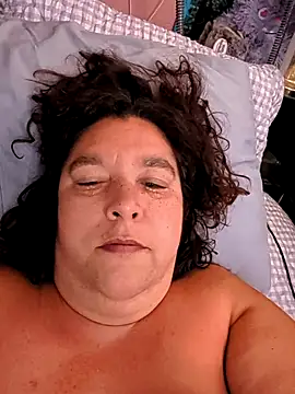 Snapshot of lil-gemini-hippy chatting on 4, 5, 2026 lil-gemini-hippy online show from 4, 5, 2026