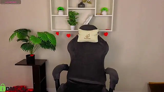 Snapshot of Miche1le_Allenne chatting on 15, 2, 2026 Miche1le Allenne online show from 15, 2, 2026