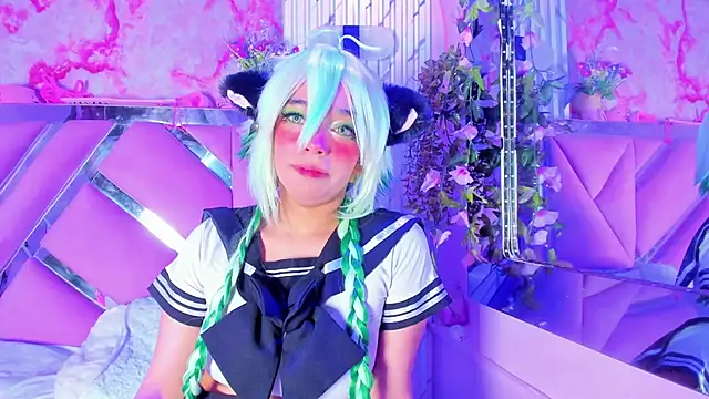 Akane Hikari  online show from 6, 10, 2025