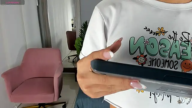 Alaiaguerra online show from 23, 11, 2025