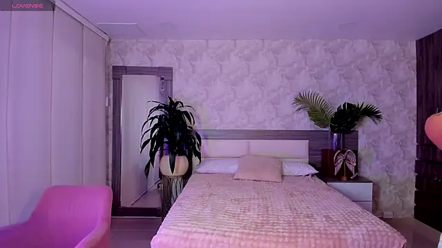 Alaiaguerra online show from 6, 4, 2026