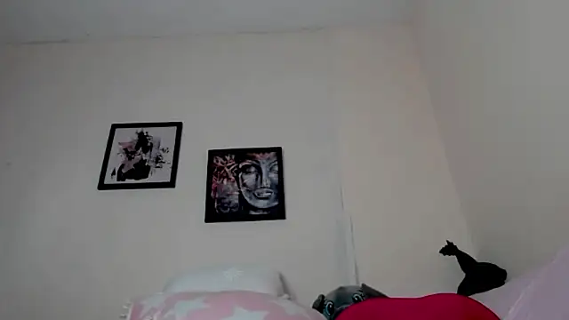 AmyRoux21 online show from 2, 10, 2025