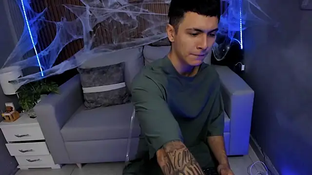 Leo santoro online show from 9, 10, 2025