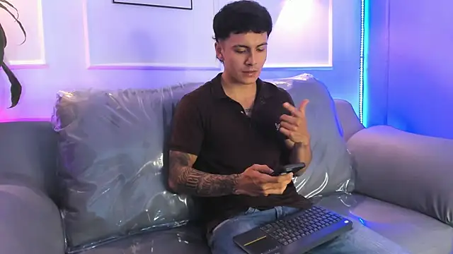 Leo santoro online show from 13, 3, 2026