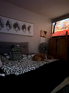 petalsexy online show from 24, 9, 2025