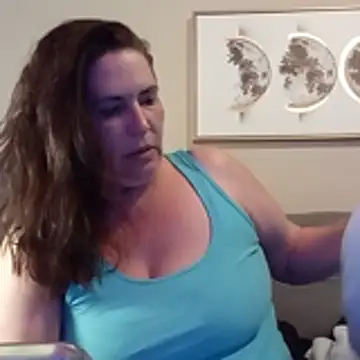 petalsexy online show from 15, 12, 2025