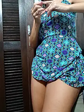Snapshot of cicinha3657 chatting on 15, 4, 2026 cicinha3657 online show from 15, 4, 2026