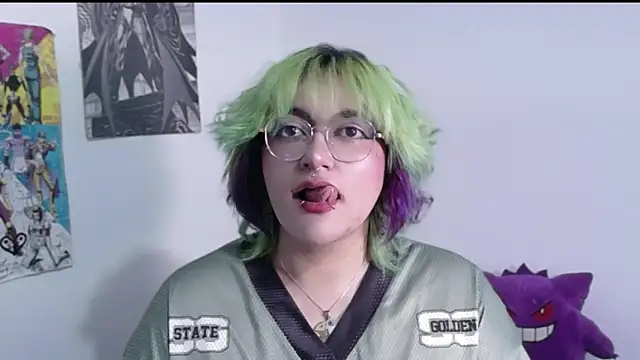 Snapshot of XxGreenGoodxX chatting on 18, 4, 2026 XxGreenGoodxX online show from 18, 4, 2026