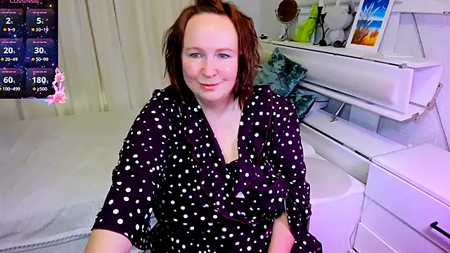 Snapshot of WifeyXRated chatting on 25, 3, 2026 WifeyXRated online show from 25, 3, 2026