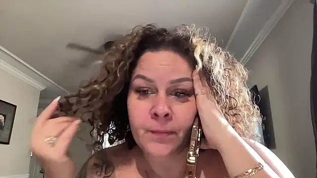 Snapshot of number1slut chatting on 6, 10, 2025 number1slut online show from 6, 10, 2025