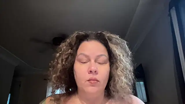 Snapshot of number1slut chatting on 8, 10, 2025 number1slut online show from 8, 10, 2025