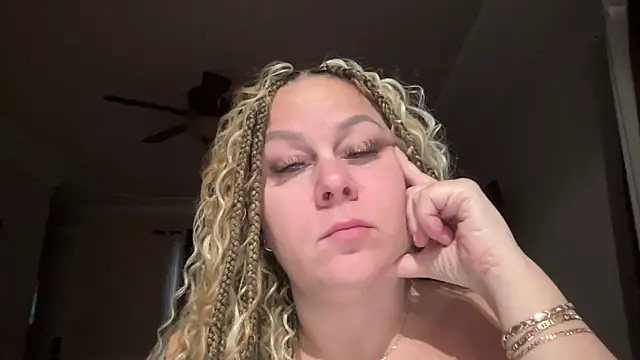 number1slut online show from 11, 3, 2026