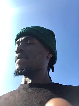 cuminsidebby online show from 17, 10, 2025