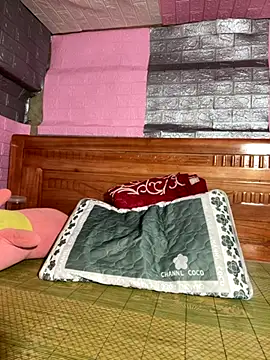 Snapshot of Old_girl chatting on 23, 9, 2025 Old girl online show from 23, 9, 2025