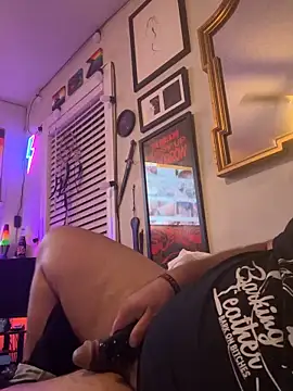 Snapshot of TheGreenEyedBear chatting on 19, 10, 2025 TheGreenEyedBear online show from 19, 10, 2025