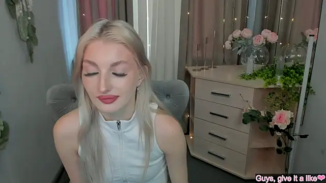 Sarrah blush online show from 18, 9, 2025