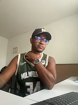 Snapshot of AndyCalifornia1 chatting on 7, 10, 2025 AndyCalifornia1 online show from 7, 10, 2025