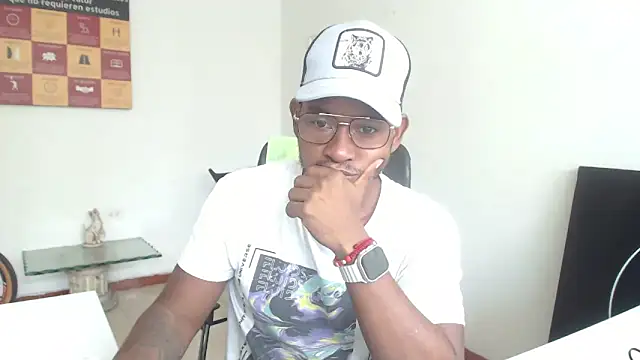 Snapshot of AndyCalifornia1 chatting on 9, 10, 2025 AndyCalifornia1 online show from 9, 10, 2025